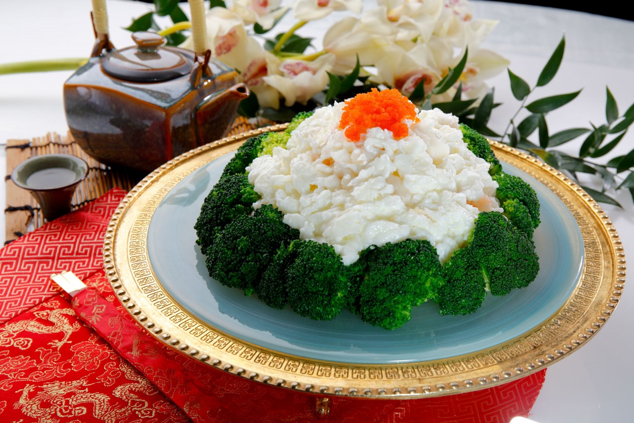 海鮮賽磅蟹  Sauteed Egg White with Seafood